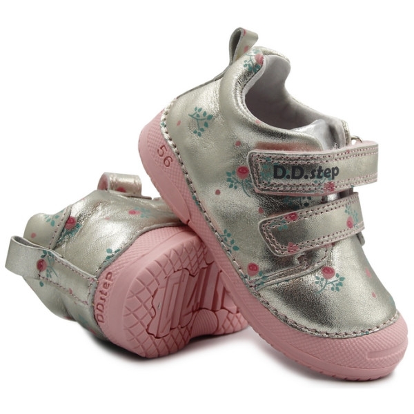 Pierwsze buty do nauki chodzenia dziewczęce D.D.Step s038-339a silver